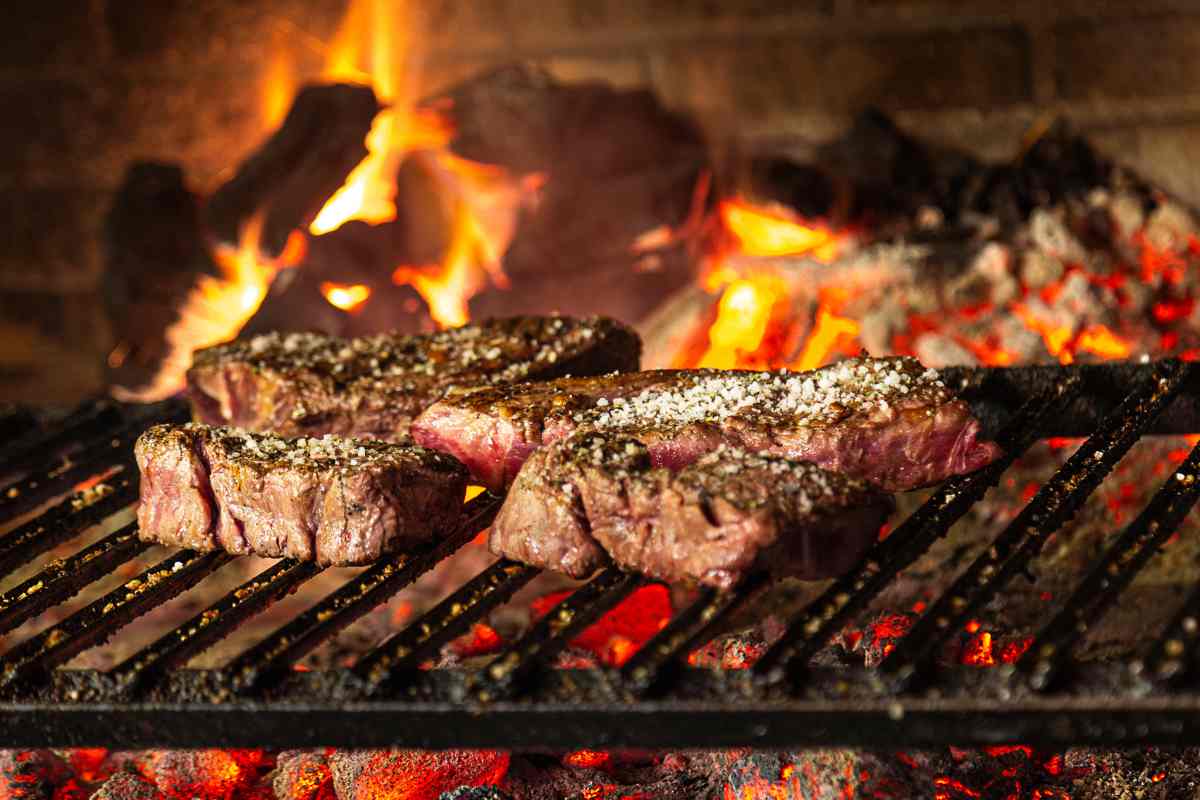 Barbecue, carne alla griglia
