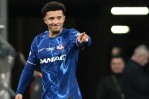 Jadon Sancho esulta dopo un gol
