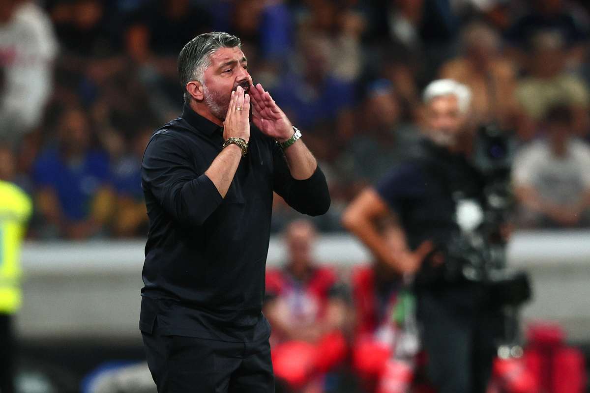 Gennaro Gattuso dà indicazioni dalla panchina