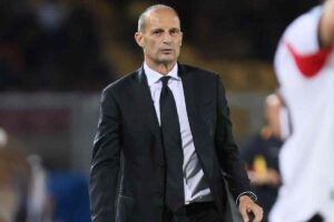 Max Allegri pensieroso