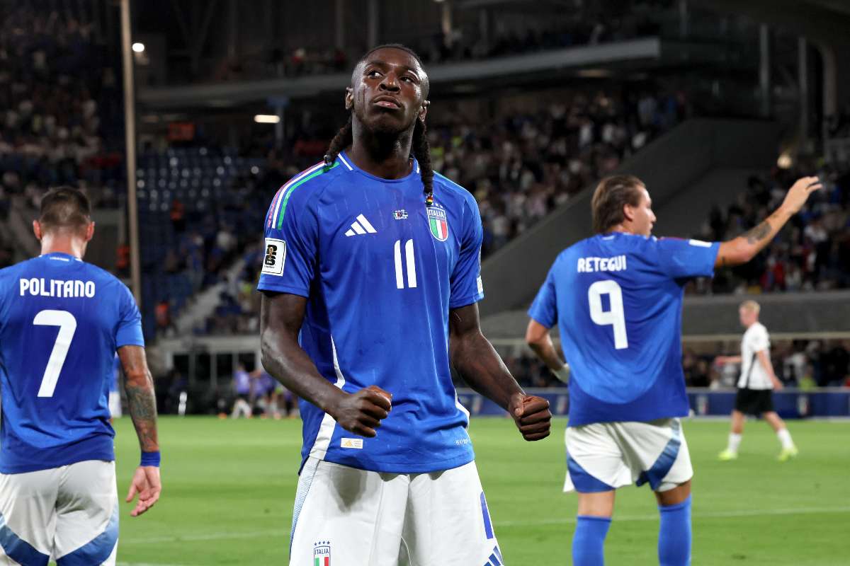 Moise Kean esulta dopo un gol