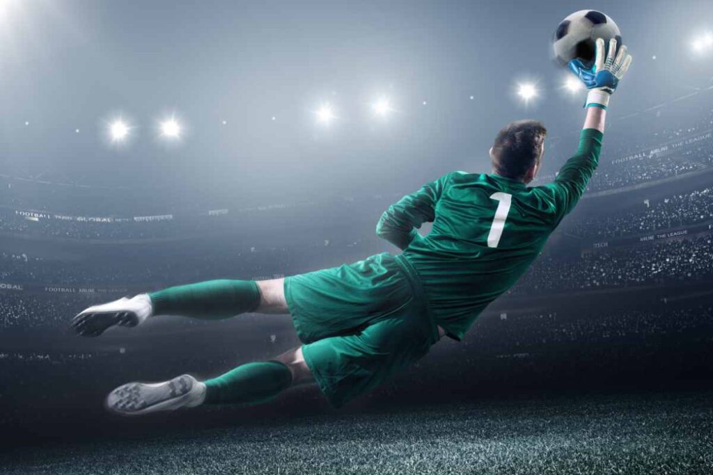 Un Portiere di calcio impegnato in una parata