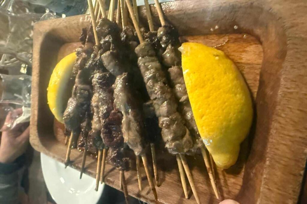 Un piatto di arrosticini