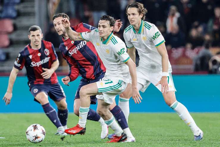 Una fase di Bologna-Roma, gara dell'andata di Europa League