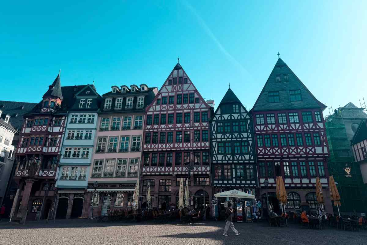 La piazza di Römerberg