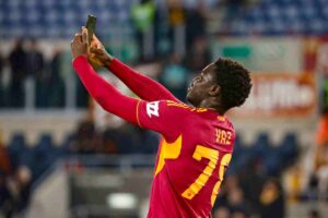 Vaz esulta dopo il gol