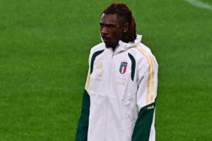 Moise Kean con la tuta dell'Italia