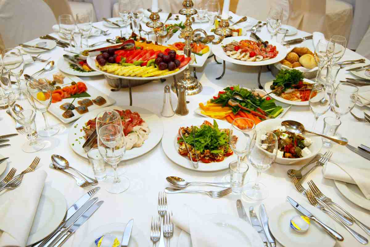 Una tavola imbandita