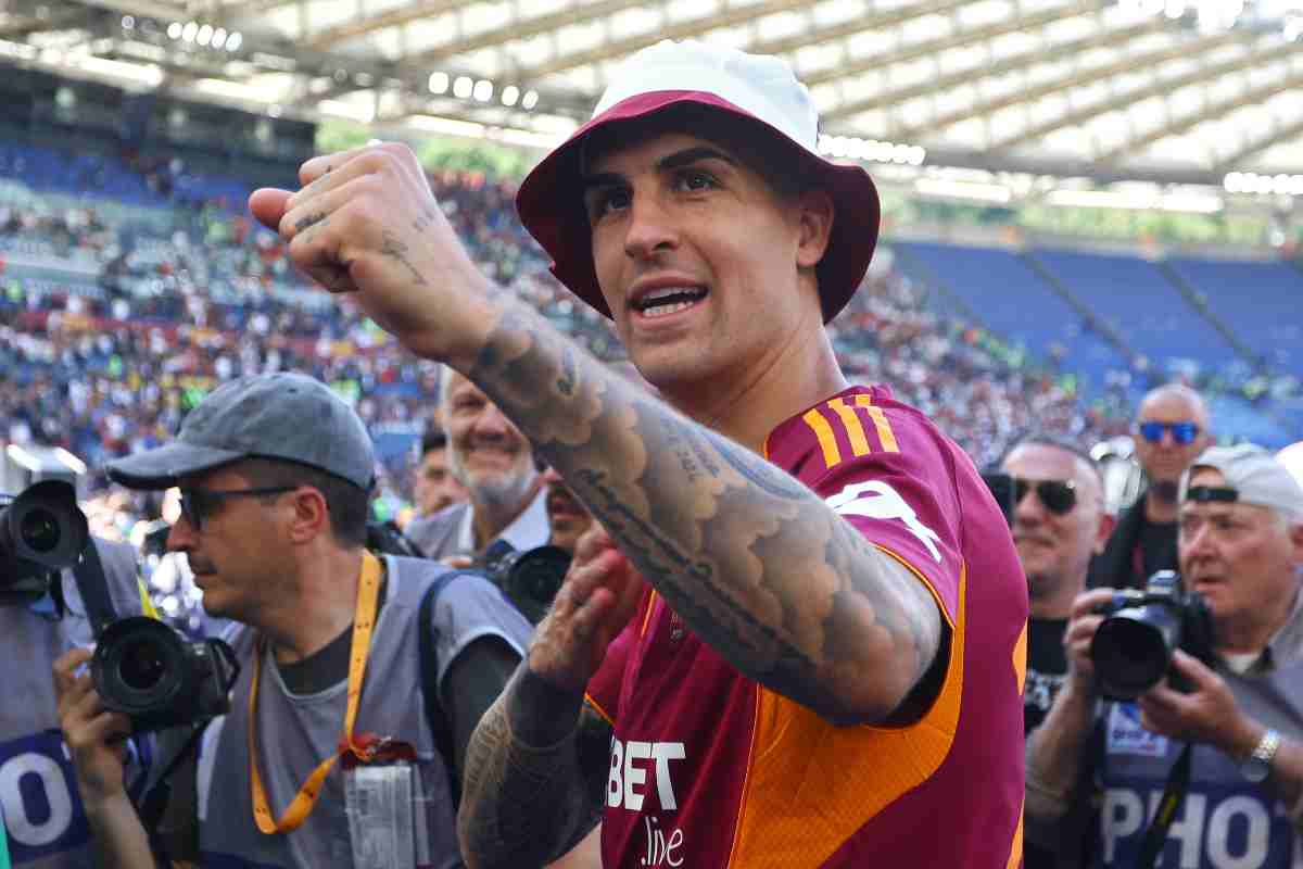 Gianluca Mancini festeggia