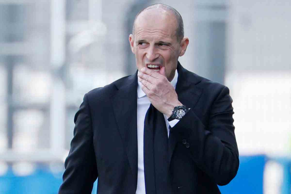 Max Allegri pensieroso