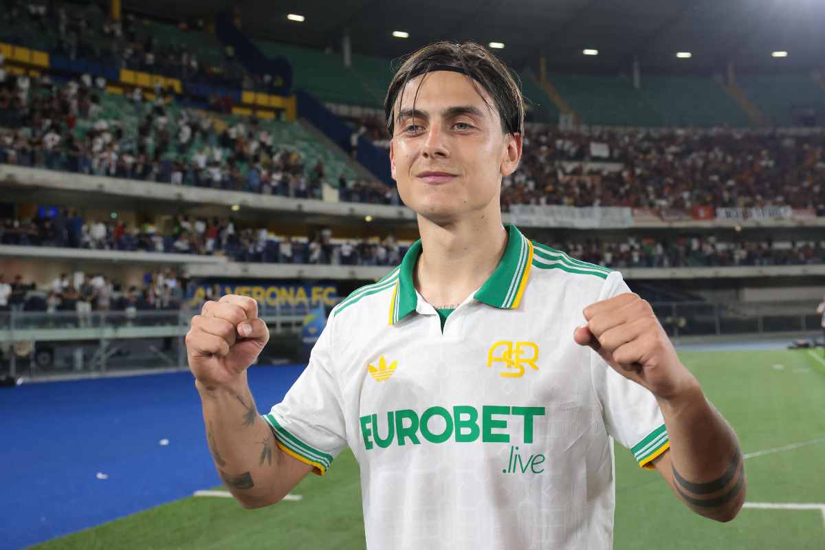 Paulo Dybala esulta