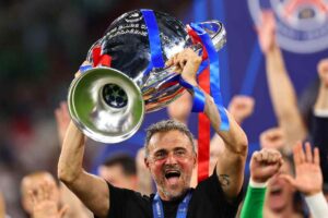 Luis Enrique alza la Champions