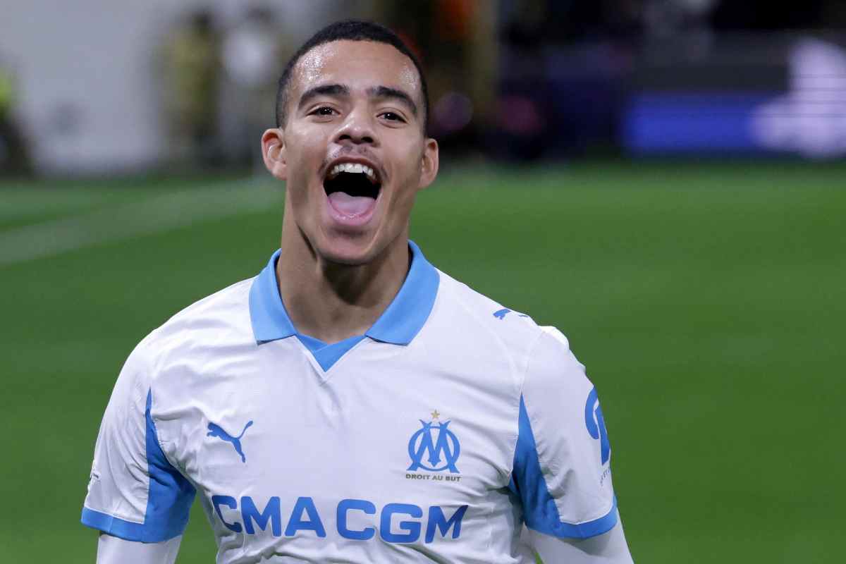Mason Greenwood esulta