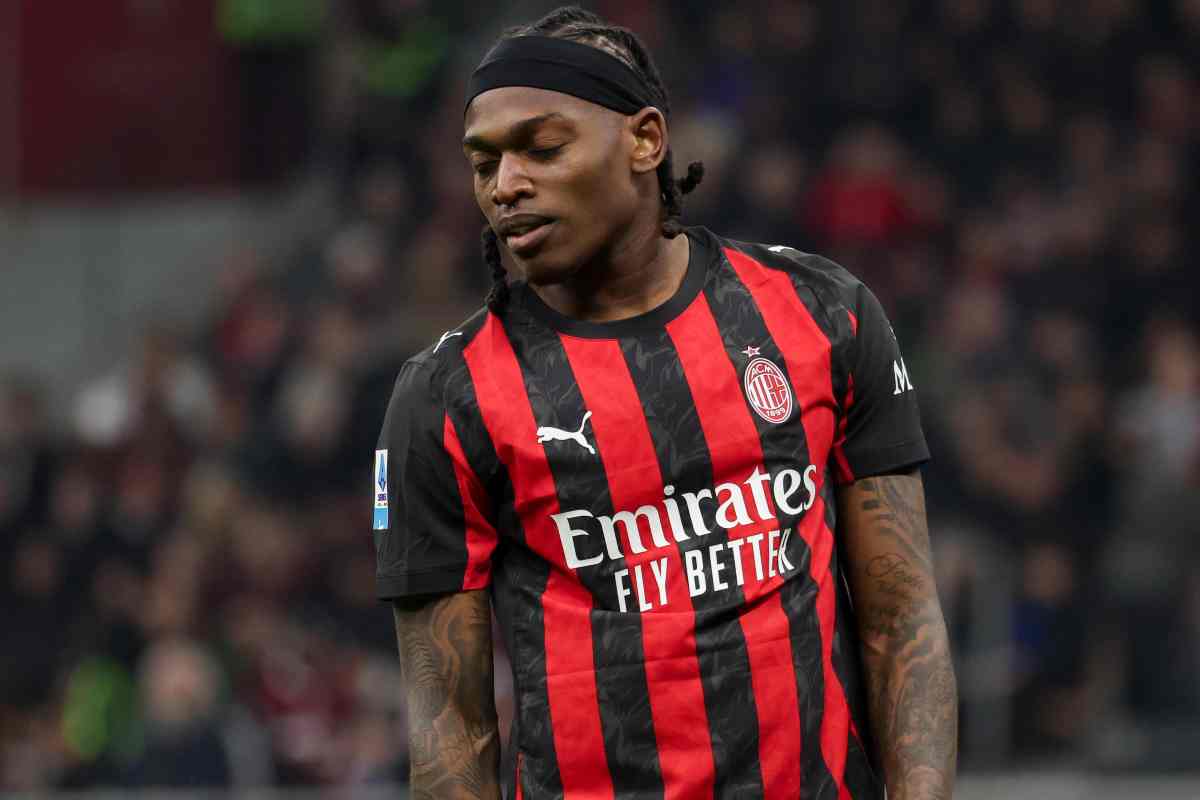 Rafa Leao con la maglia del Milan