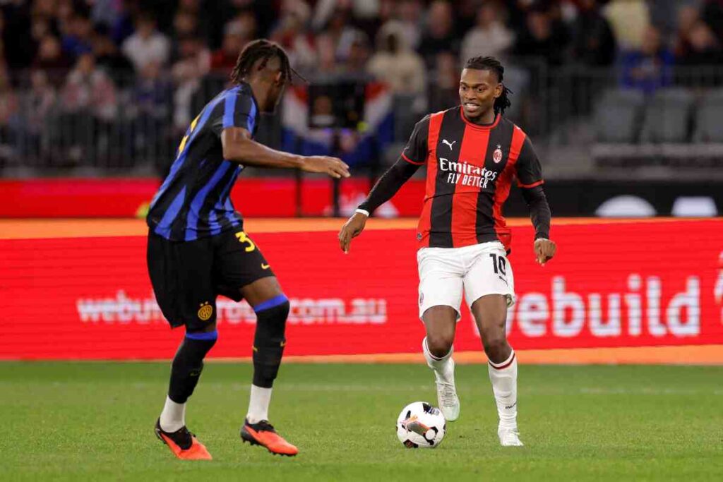 Rafa Leao in azione con il Milan
